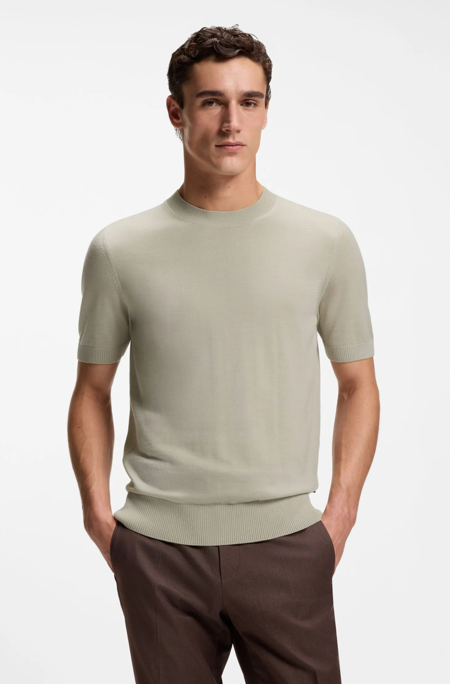 Short-sleeved knit T-shirt in merino wool