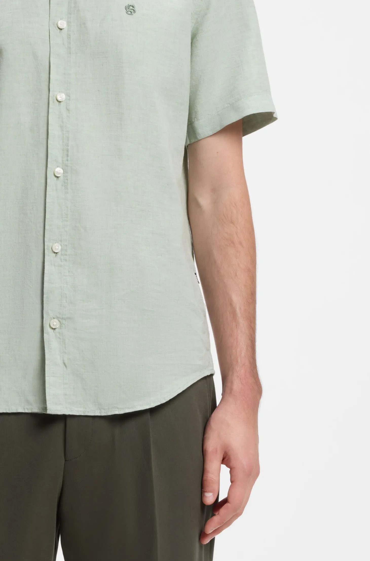 Short-sleeved shirt in a cotton and linen blend