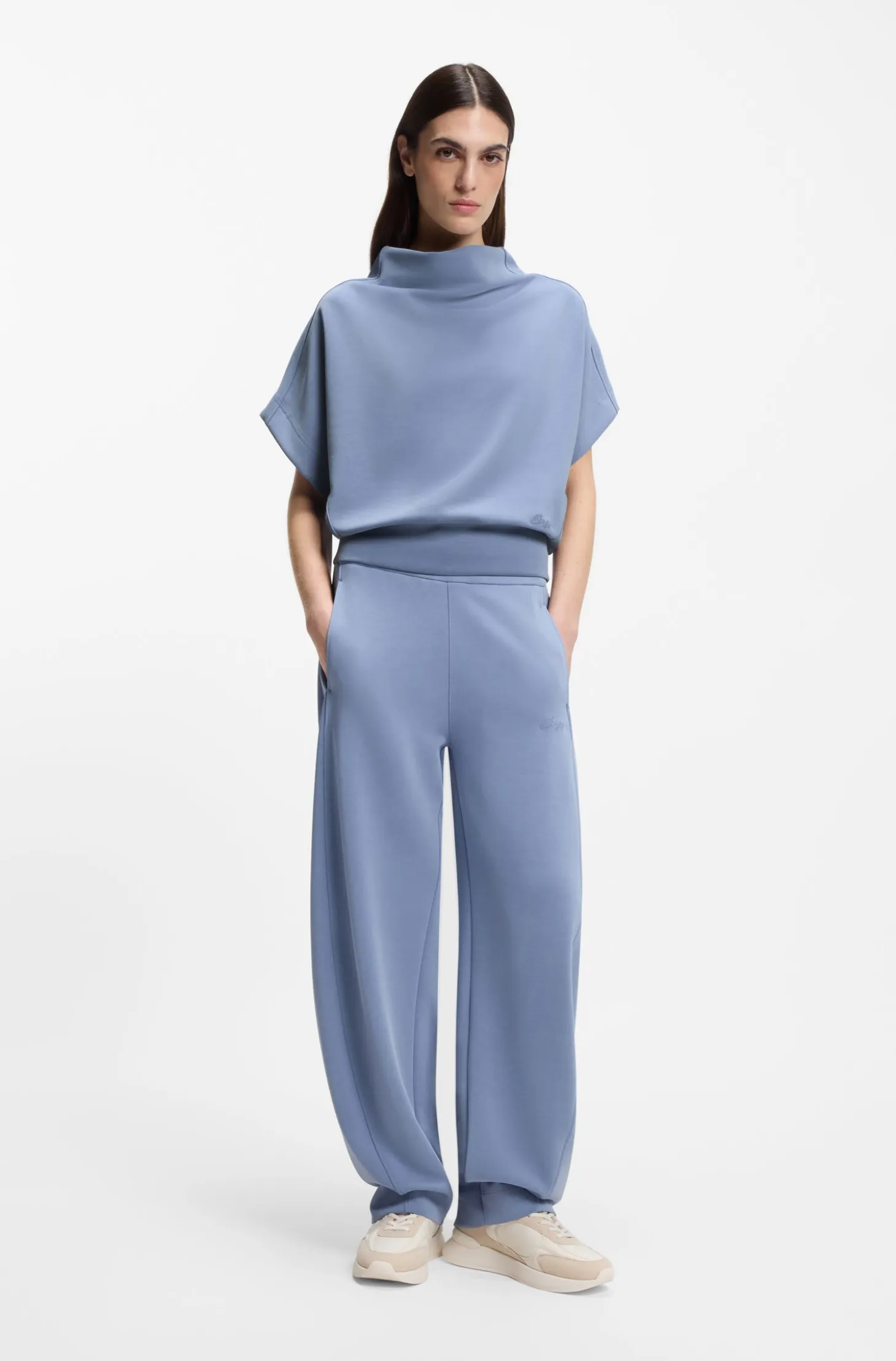 Short-sleeved sweatshirt with loose high neckline