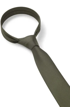 Silk-blend tie with jacquard weave