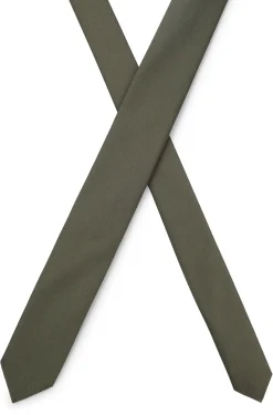 Silk-blend tie with jacquard weave