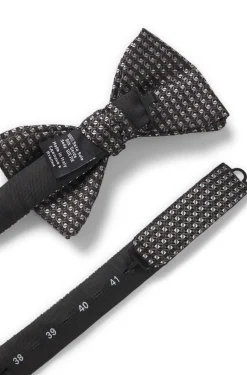 Silk bow tie with jacquard pattern