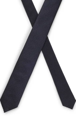 Silk tie with jacquard pattern
