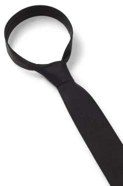 Silk tie with jacquard weave