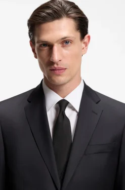 Silk tie with solid weave