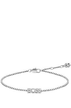 Sleek bracelet for day-to-evening wear