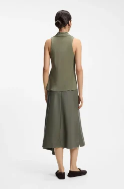 Sleeveless blouse in sandwashed silk with V neckline