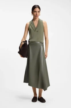 Sleeveless blouse in sandwashed silk with V neckline