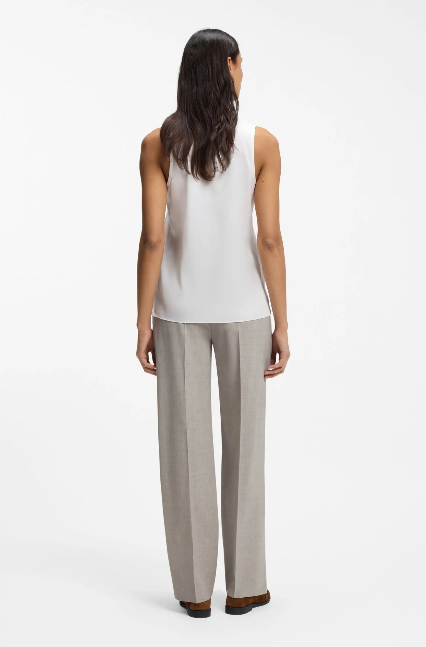Sleeveless top in stretch silk