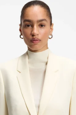 Slim-fit blazer in Japanese crepe with ruched sleeves