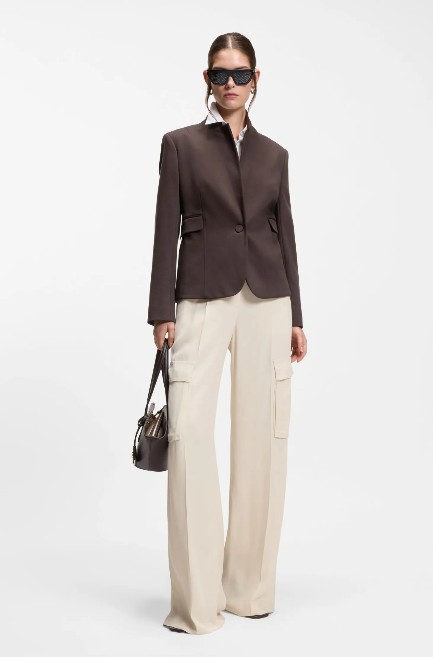 Slim-fit blazer with angled darts
