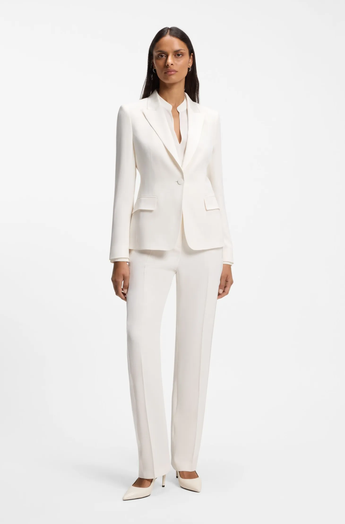 Slim-fit blazer with single-button closure