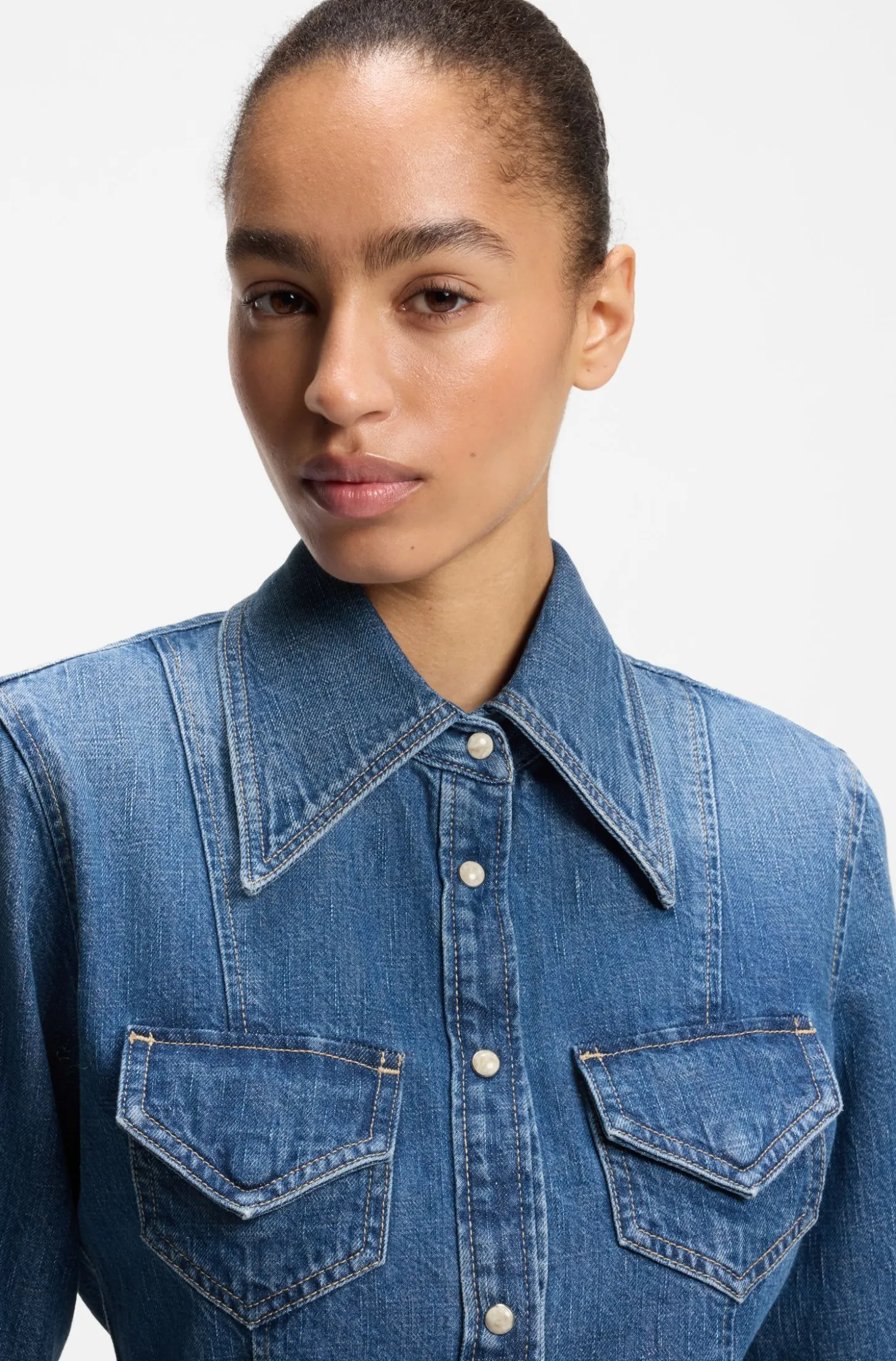 Slim-fit blouse in rigid crosshatch denim