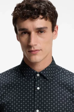 Slim-fit business shirt in stretch poplin