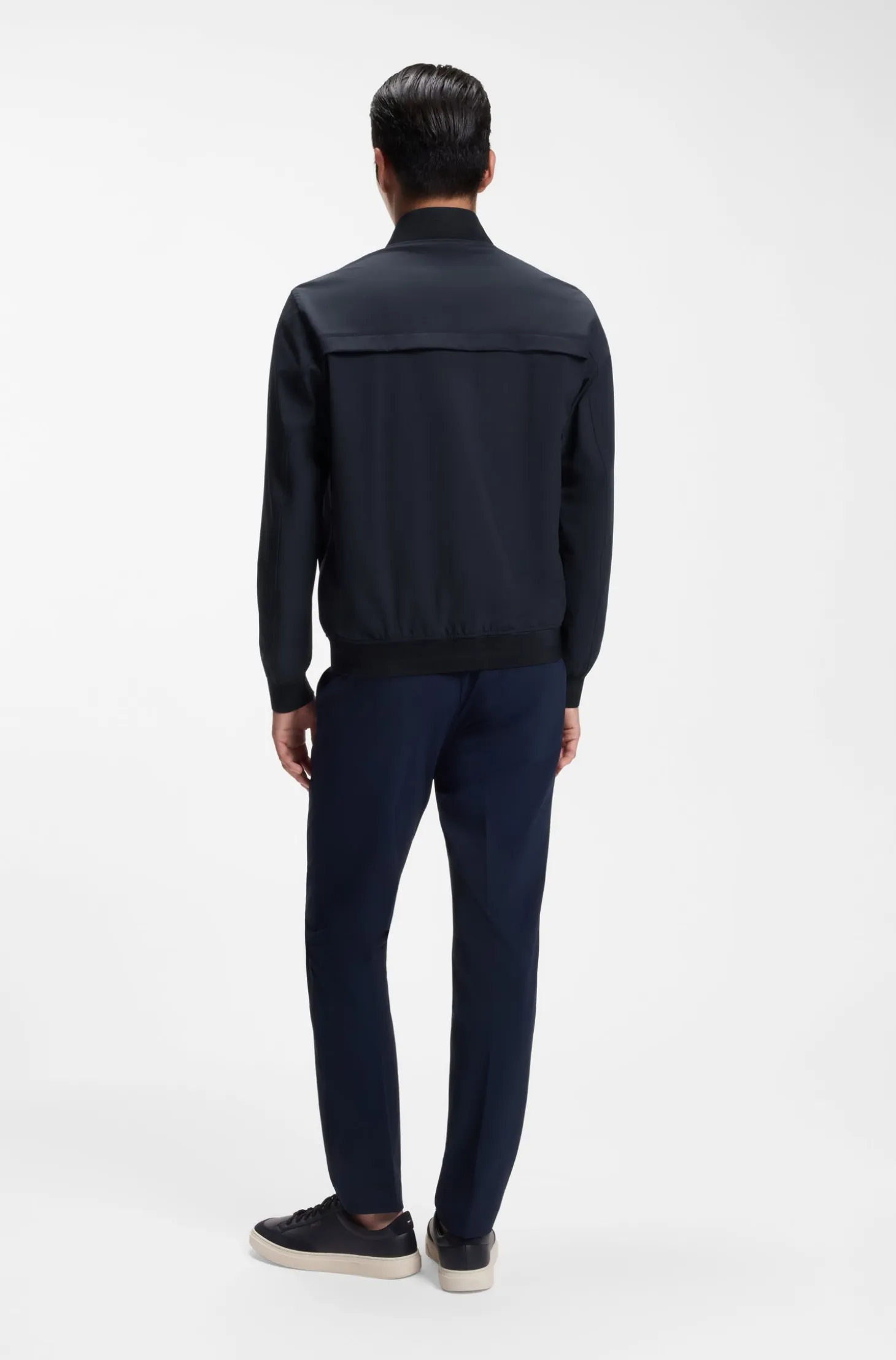 Slim-fit jacket in micro-patterned stretch fabric