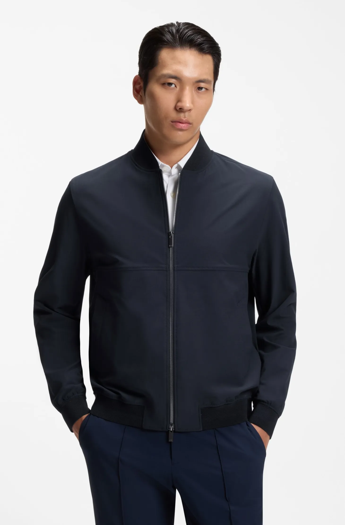 Slim-fit jacket in micro-patterned stretch fabric