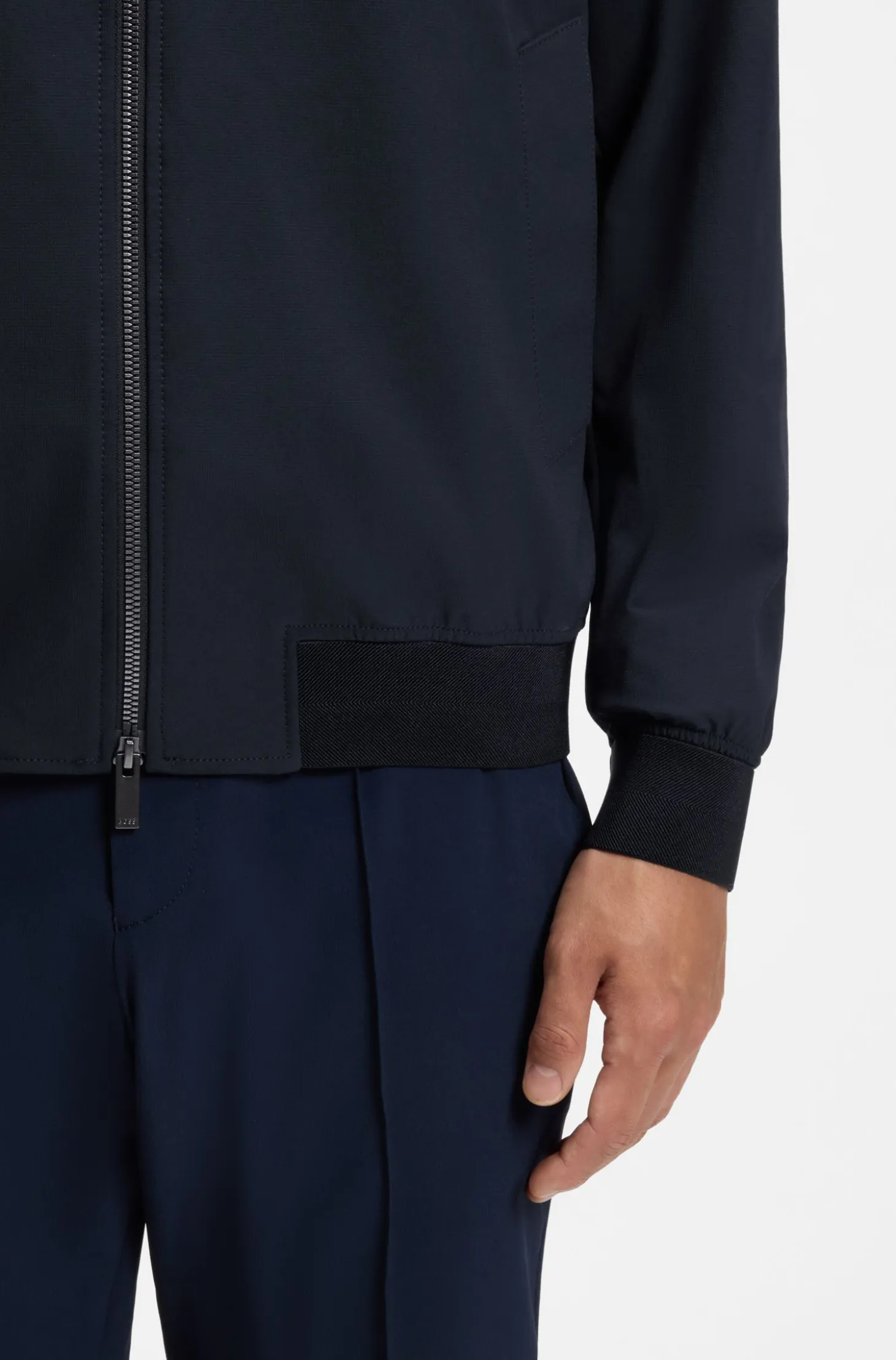 Slim-fit jacket in micro-patterned stretch fabric