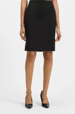 Slim-fit pencil skirt in Italian-made virgin wool