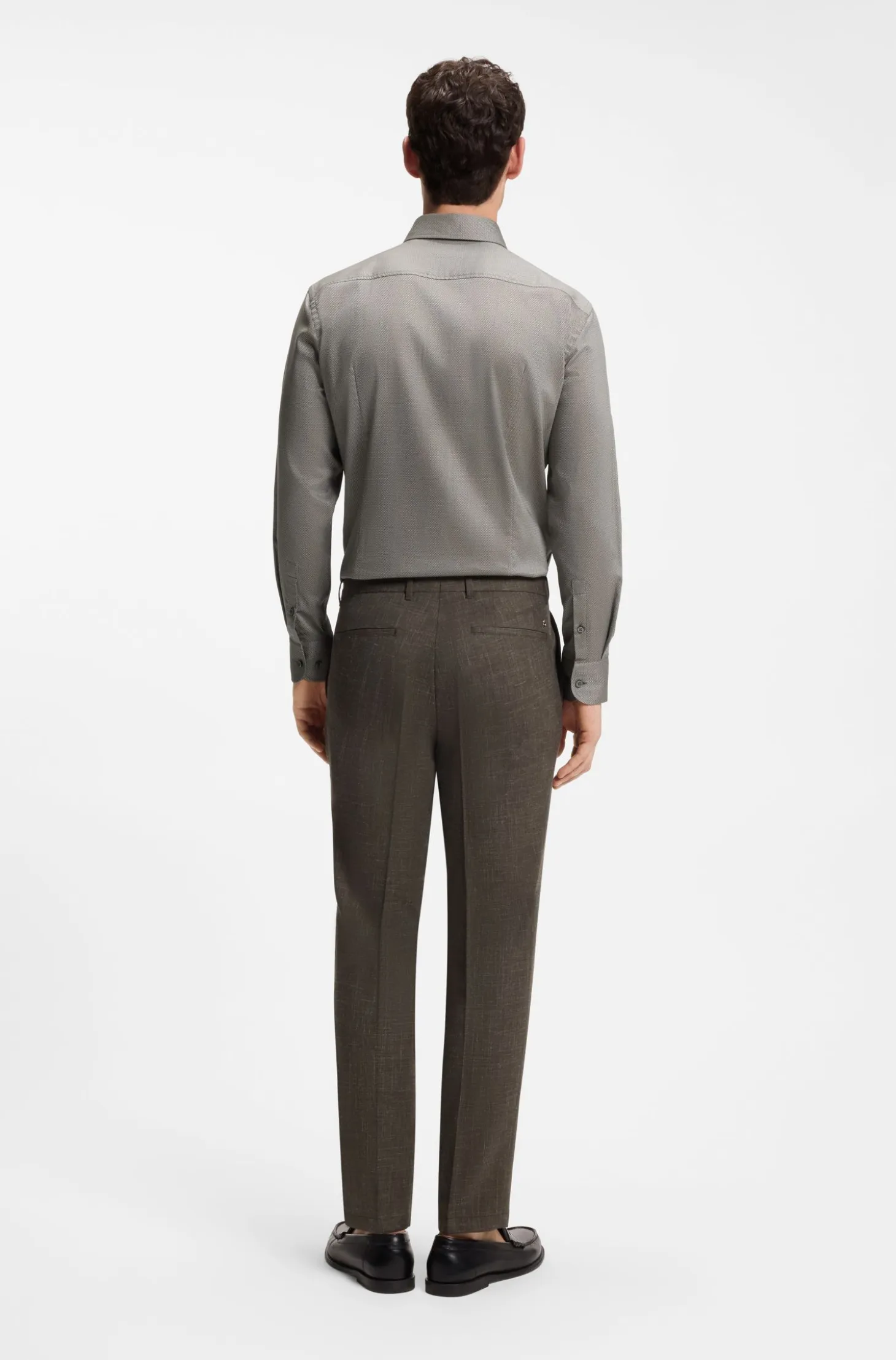 Slim-fit shirt in a thermoregulating structured cotton blend