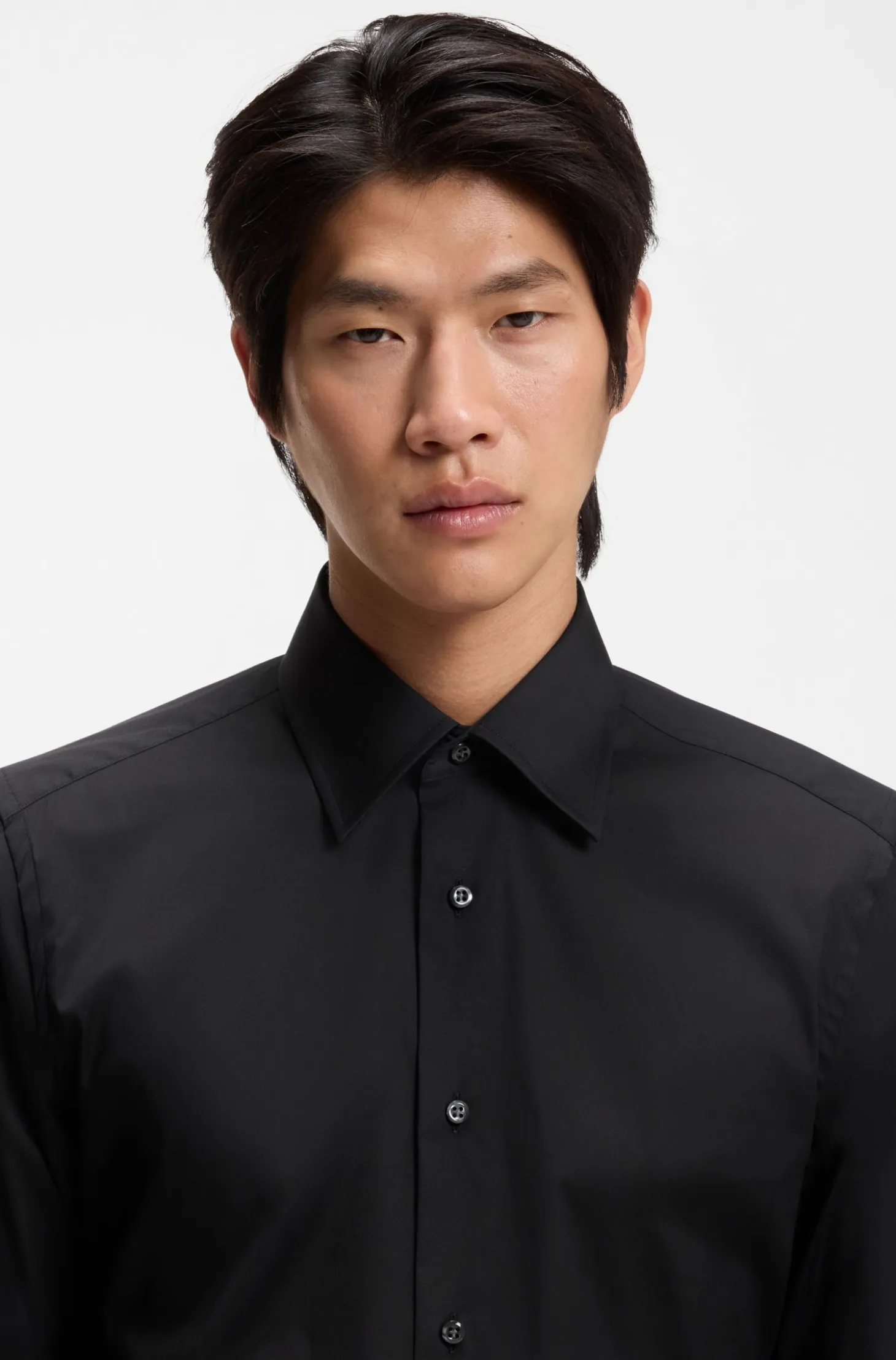 Slim-fit shirt in cotton-blend stretch poplin