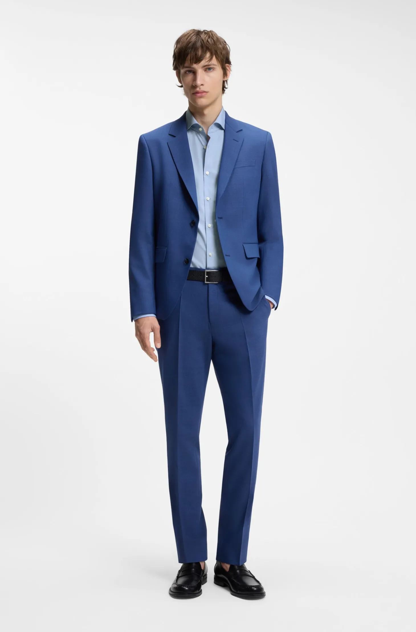 Slim-fit shirt in cotton with spread collar