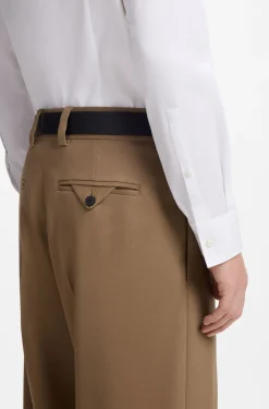 Slim-fit shirt in cotton with spread collar