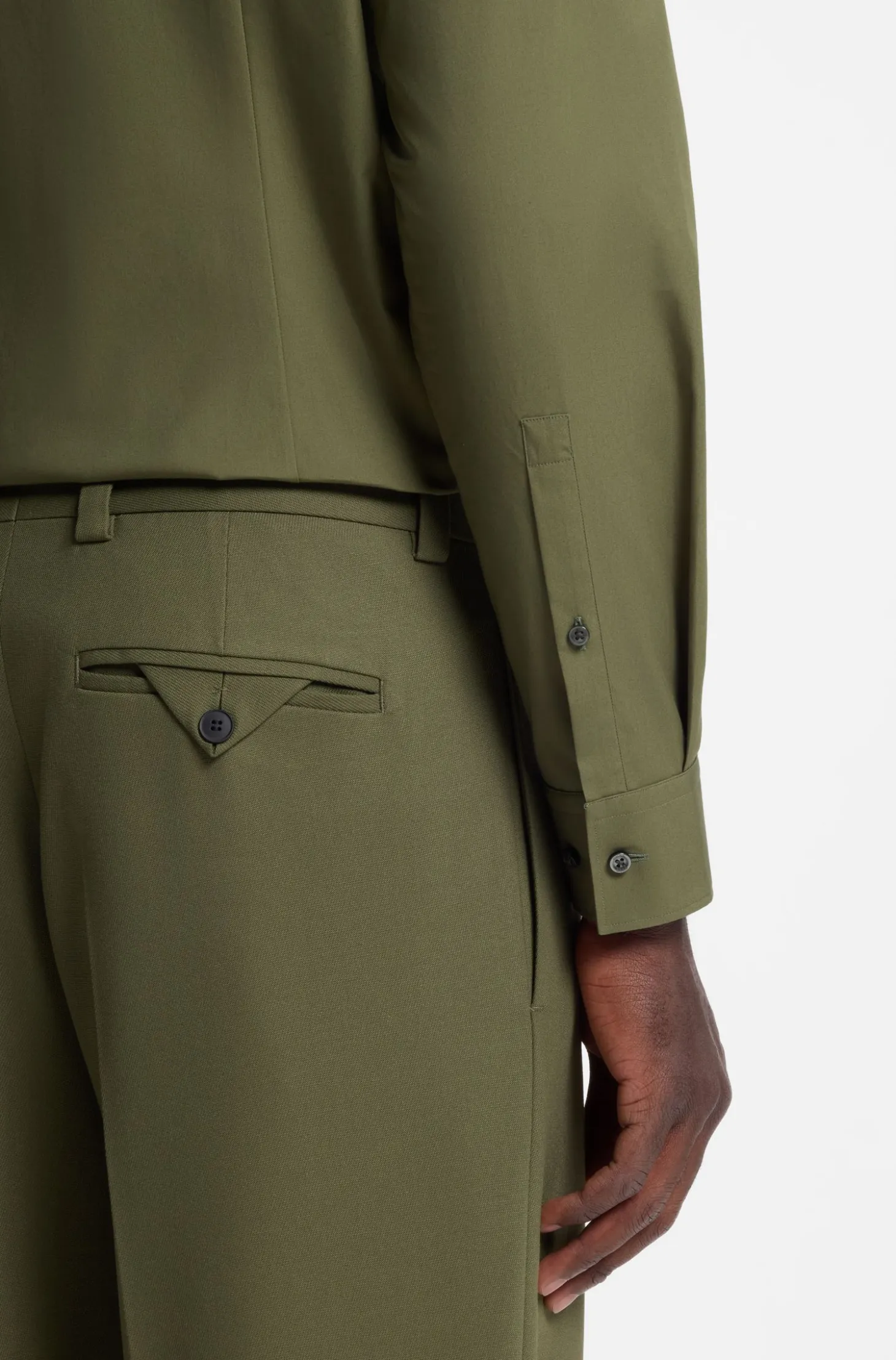 Slim-fit shirt in easy-iron cotton poplin