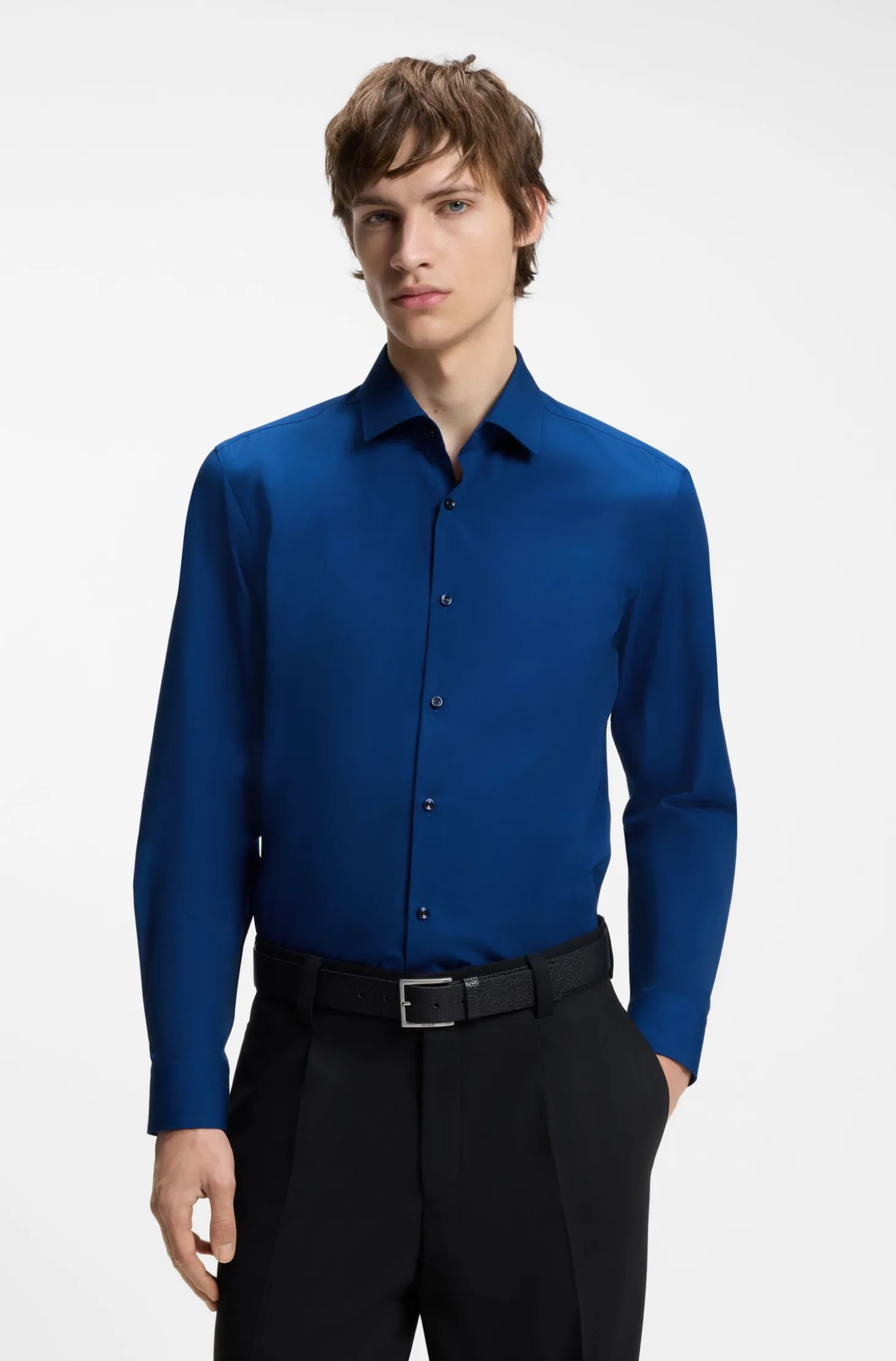 Slim-fit shirt in easy-iron cotton poplin