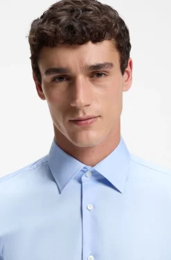 Slim-fit shirt in easy-iron cotton poplin