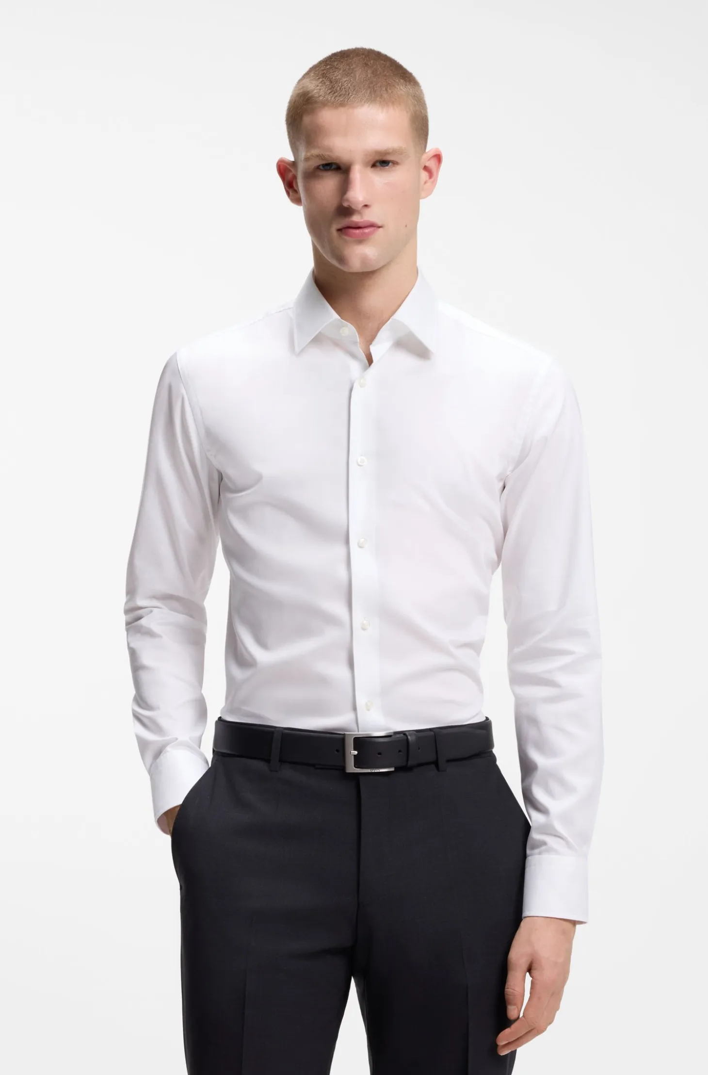 Slim-fit shirt in easy-iron cotton poplin