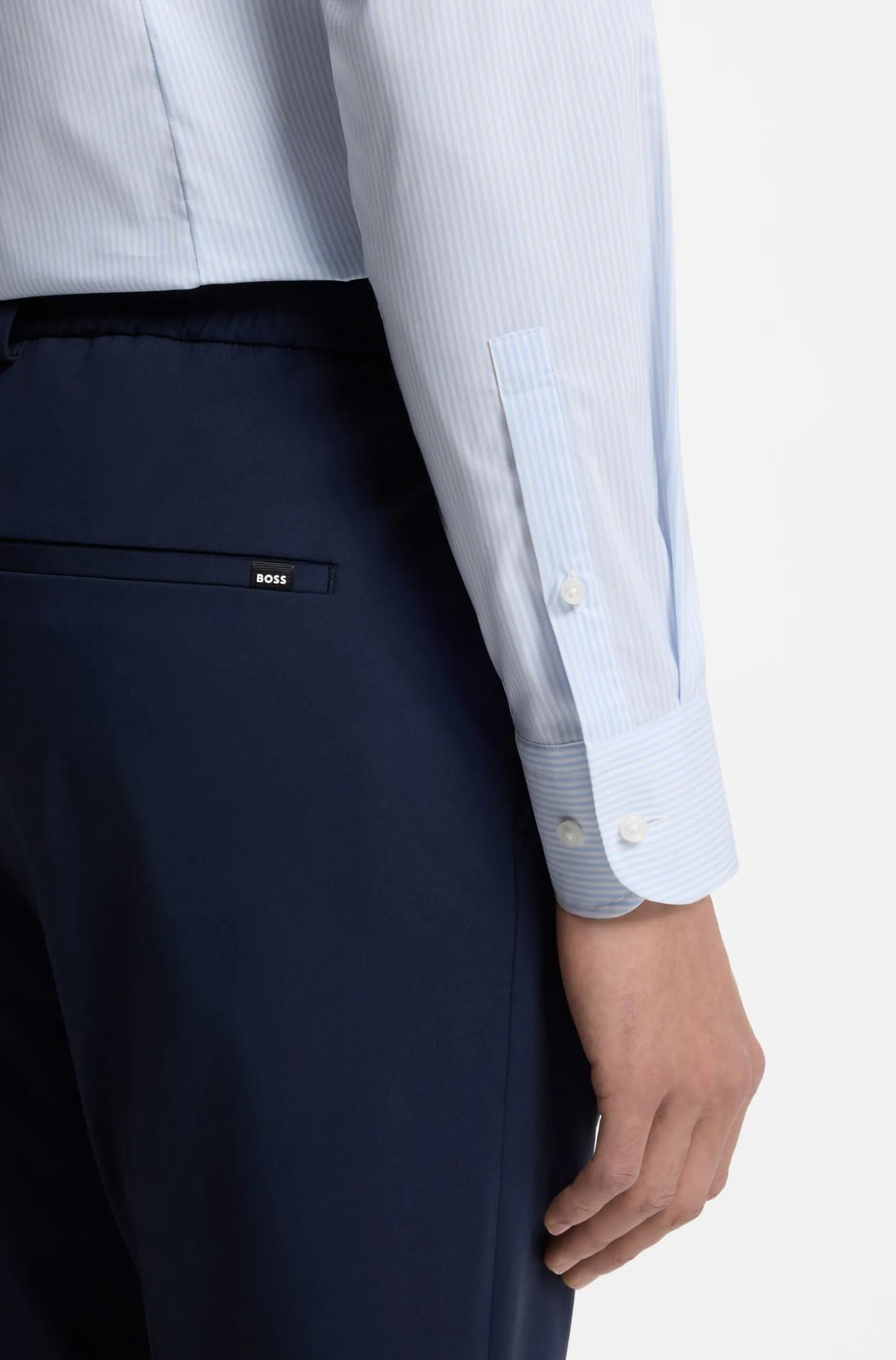 Slim-fit shirt in high-performance striped poplin