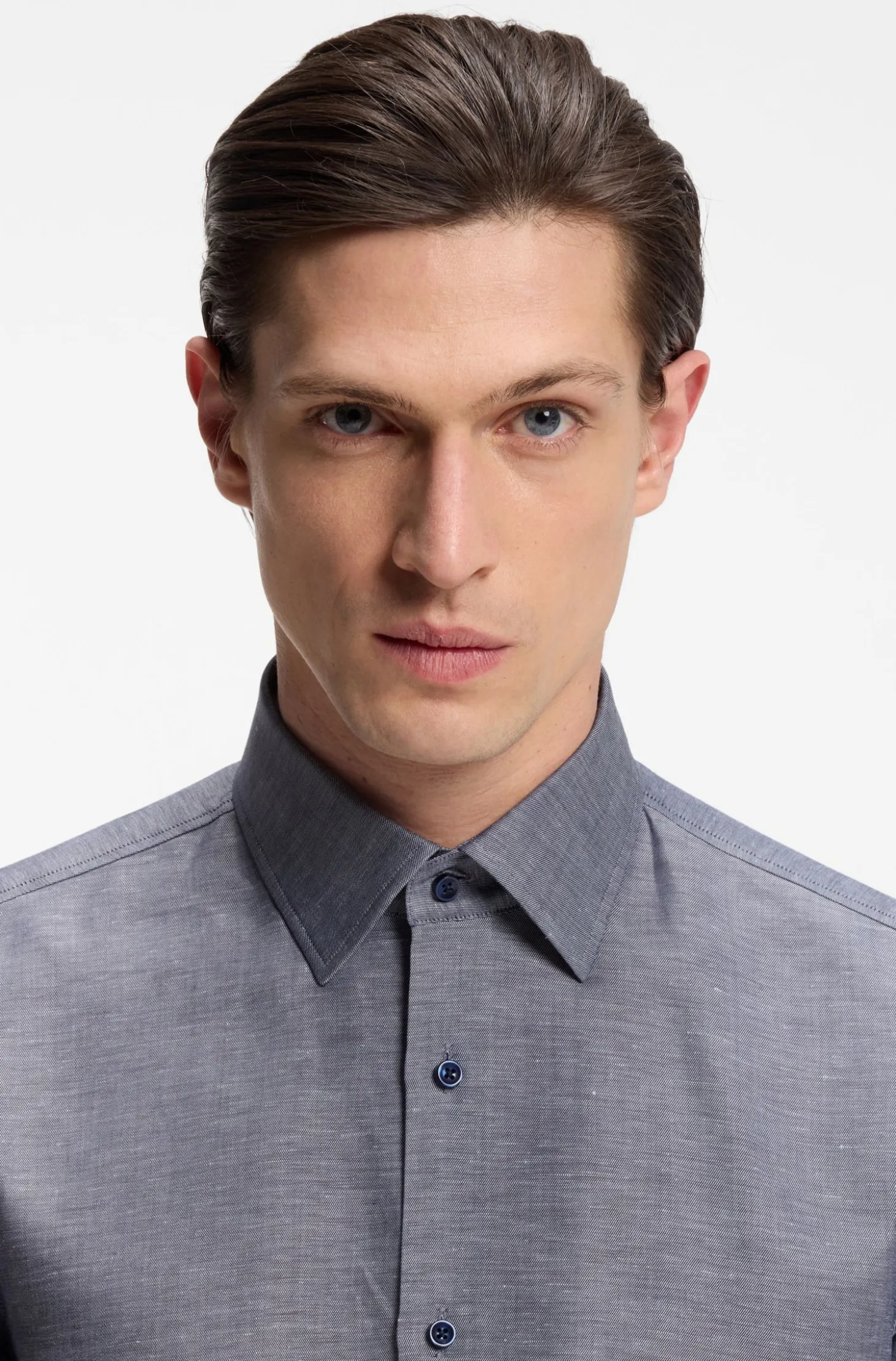 Slim-fit shirt in linen-blend twill