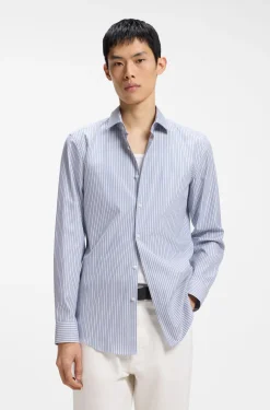 Slim-fit shirt in Oxford cotton with barrel cuffs