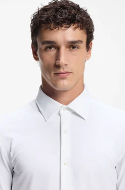 Slim-fit shirt in performance-stretch structured jersey