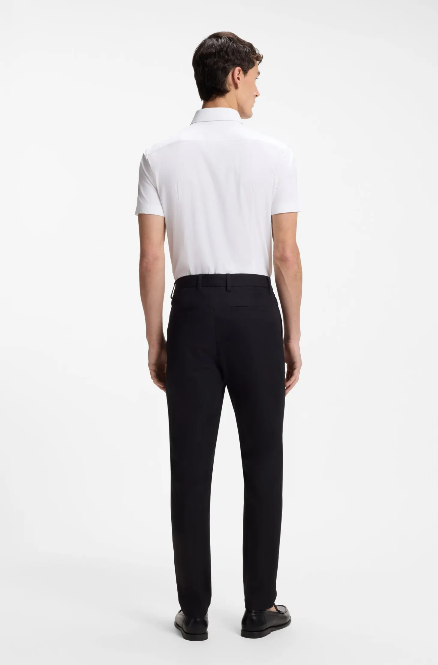 Slim-fit shirt in performance-stretch jersey