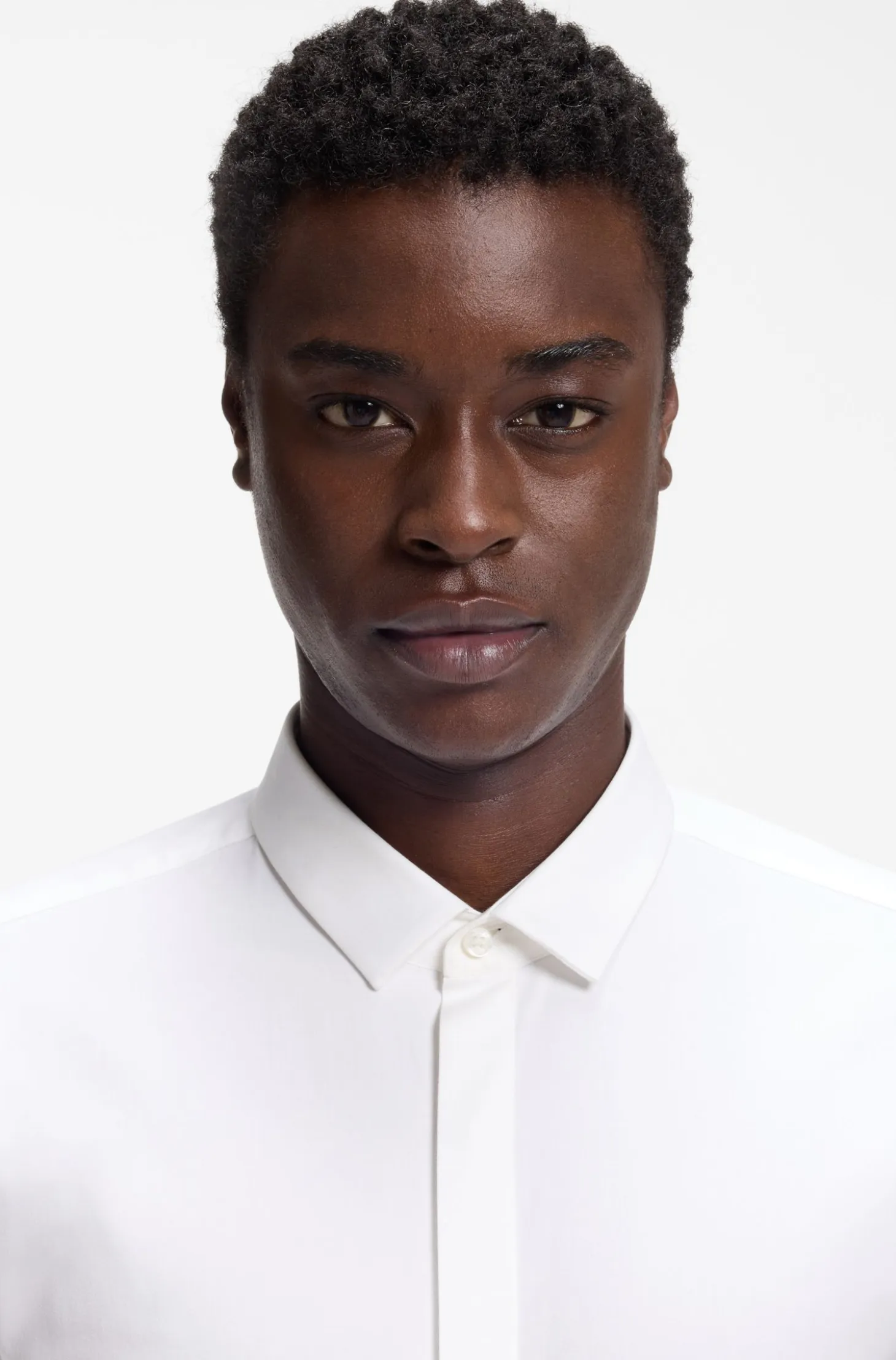 Slim-fit shirt in stretch cotton