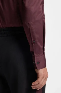 Slim-fit shirt in stretch twill