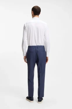 Slim-fit shirt in structured performance-stretch fabric