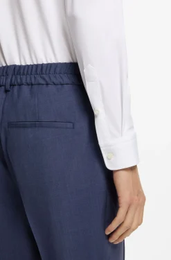 Slim-fit shirt in structured performance-stretch fabric