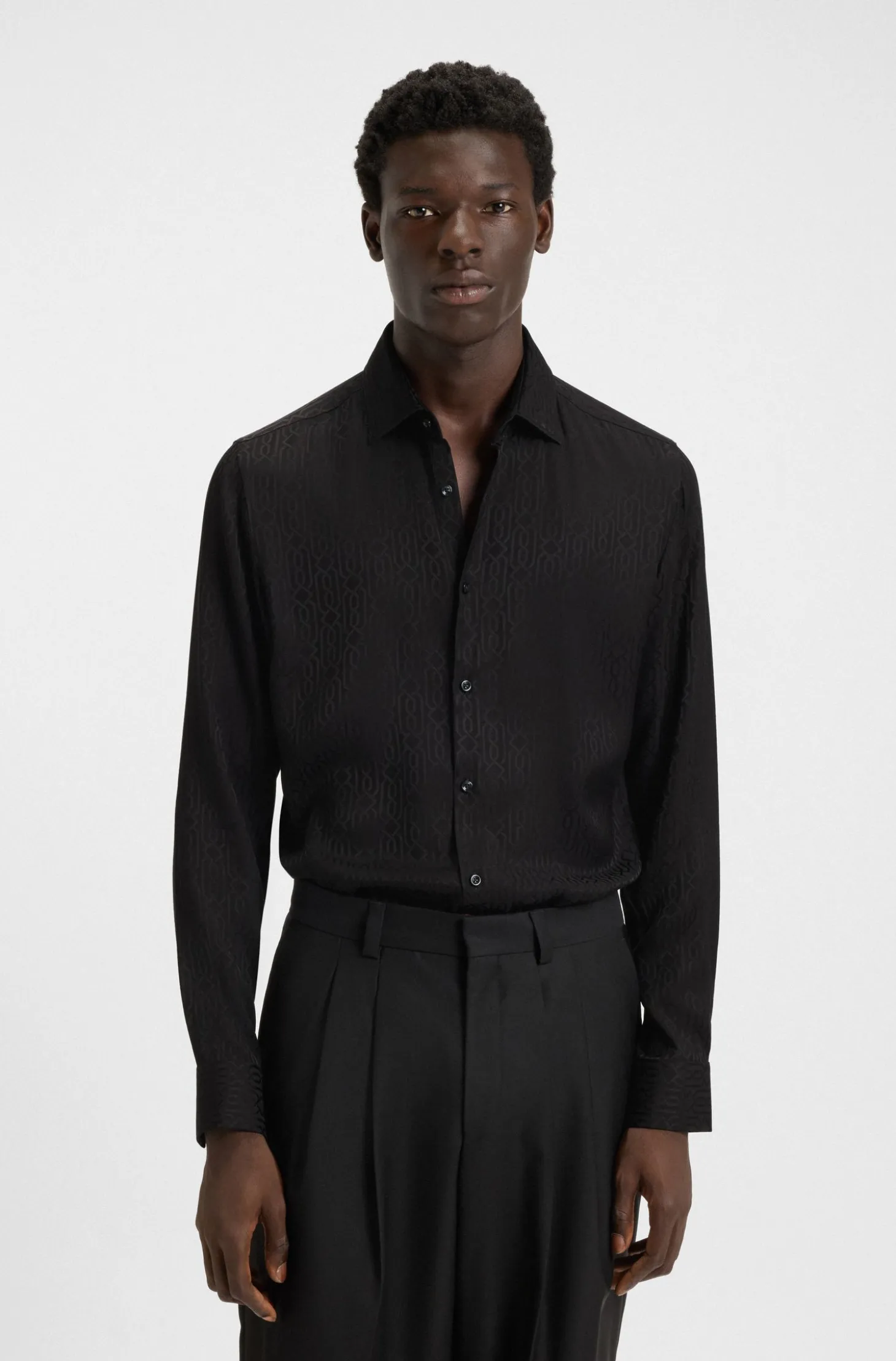 Slim-fit shirt with jacquard pattern