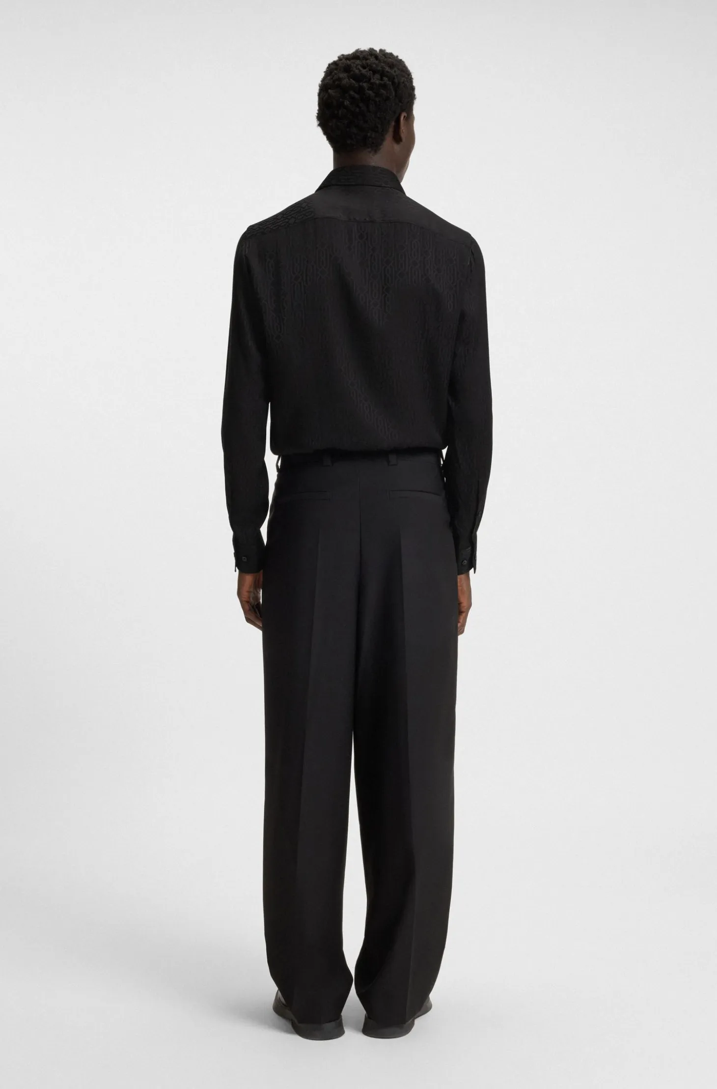Slim-fit shirt with jacquard pattern