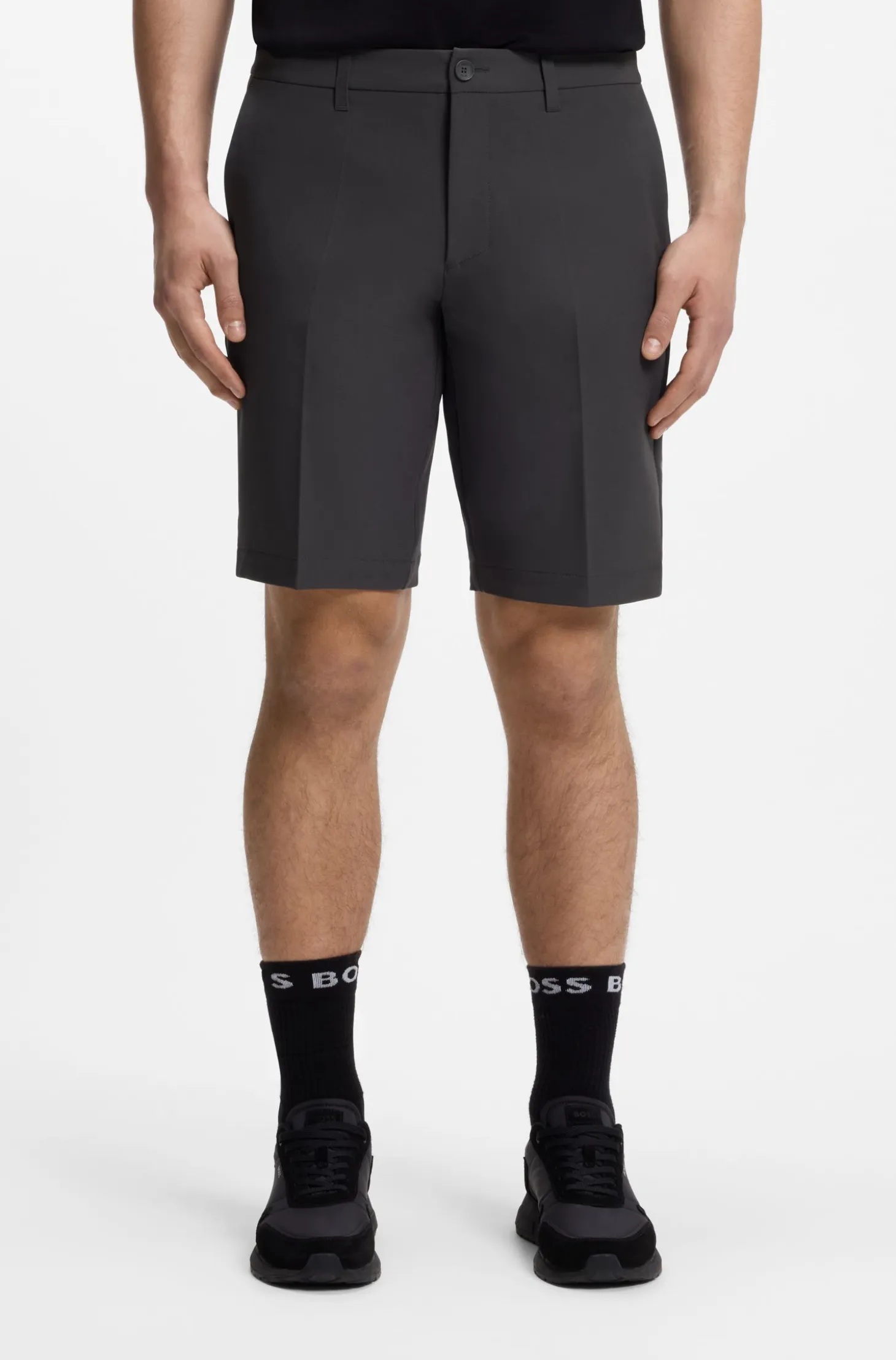 Slim-fit shorts in water-repellent stretch fabric