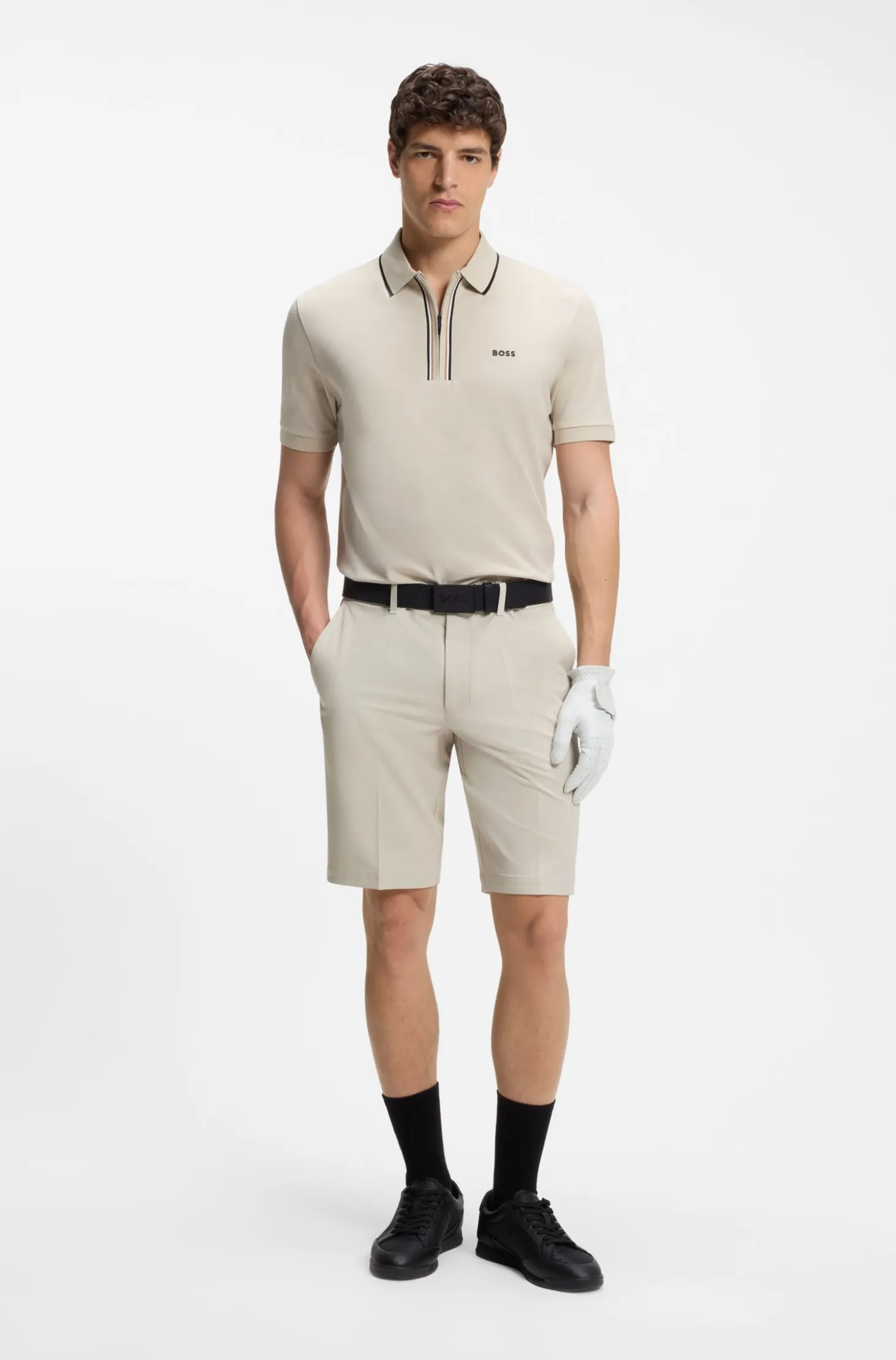 Slim-fit shorts in water-repellent stretch fabric