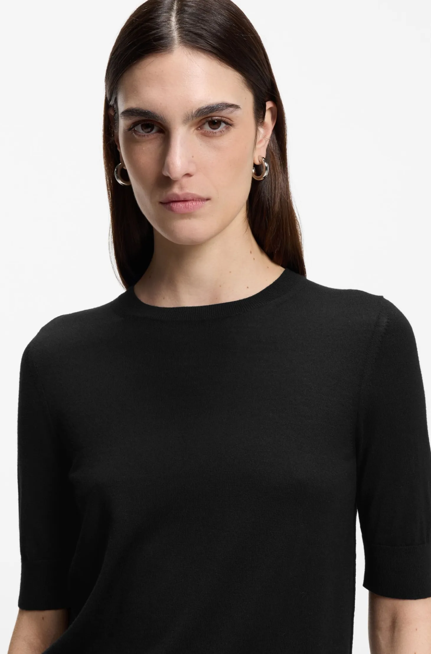 Slim-fit short-sleeved sweater in superfine merino wool
