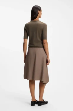 Slim-fit short-sleeved sweater in superfine merino wool