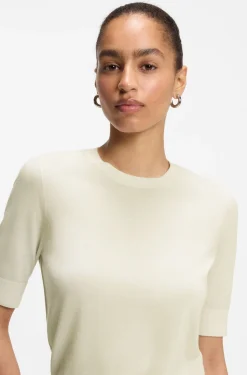 Slim-fit short-sleeved sweater in superfine merino wool