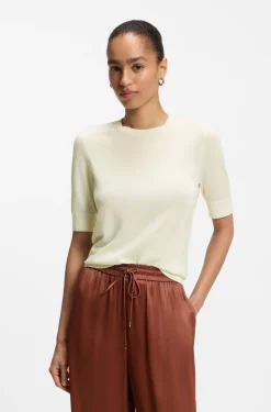 Slim-fit short-sleeved sweater in superfine merino wool