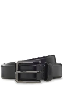 Smooth-leather belt with engraved gunmetal buckle