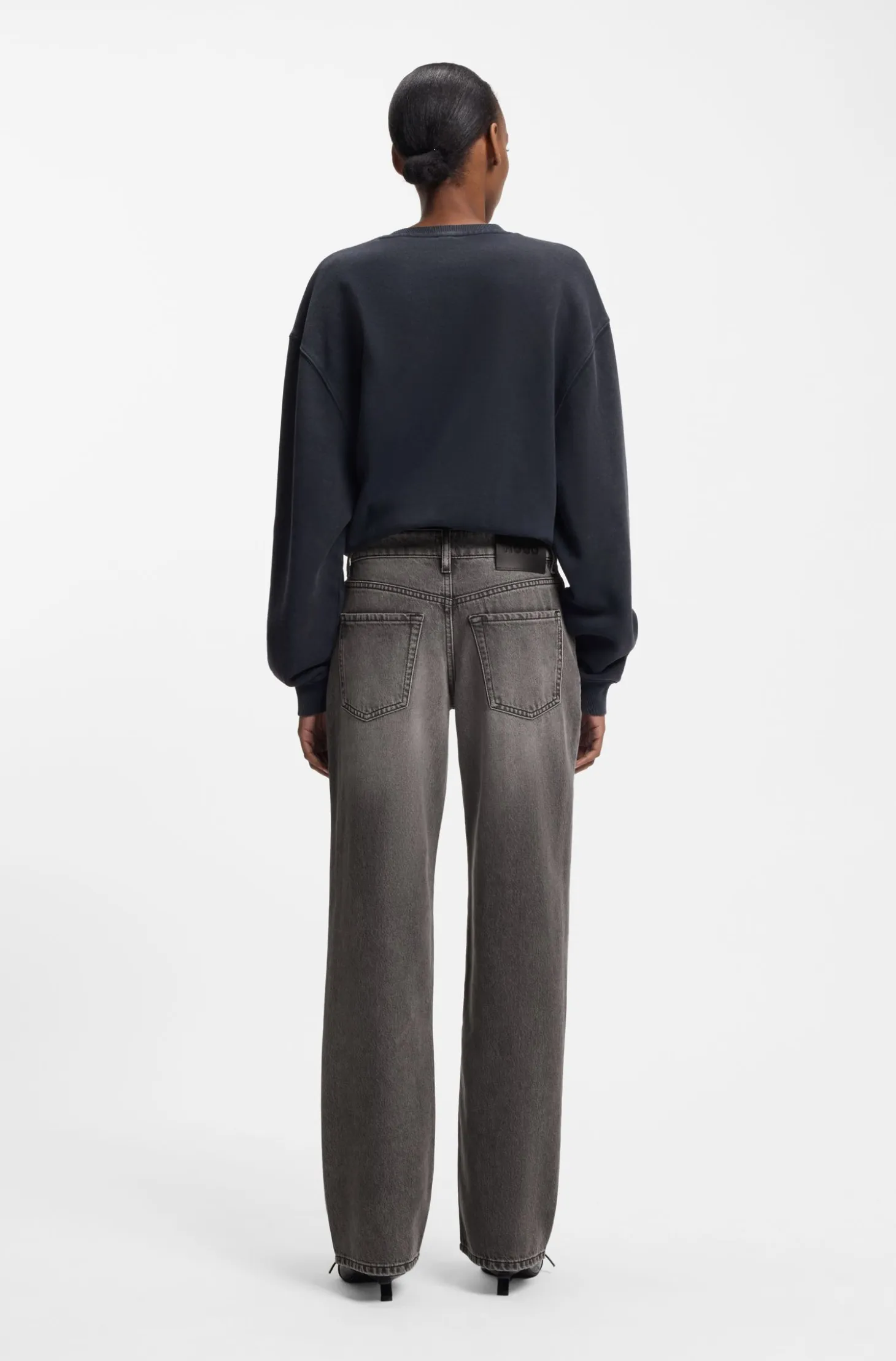 Straight-fit jeans in grey denim with buttoned fly