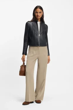 Straight-fit trousers with pleat front